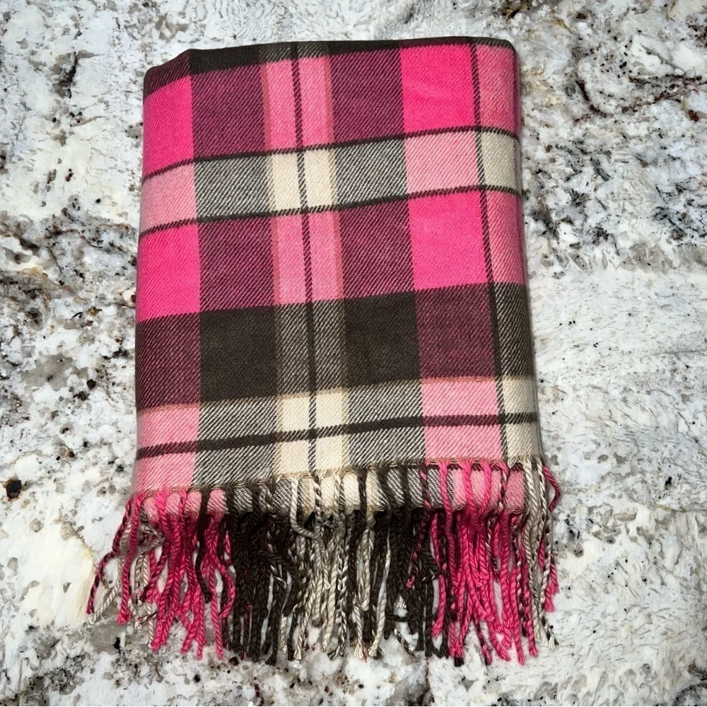Gap Brown and Pink Very Soft Plaid Shawl Scarf With Fringe Hem - Picture 7 of 8